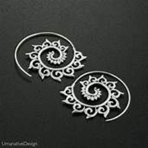 SILVER GEOMETRIC CIRCULAR SPIRAL TRIBAL BOHO GYPSY EARRINGS - Picture 2 of 2